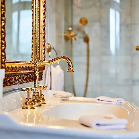 Hotel Bernsteinschloss Wendorf (Kuhlen-Wendorf)