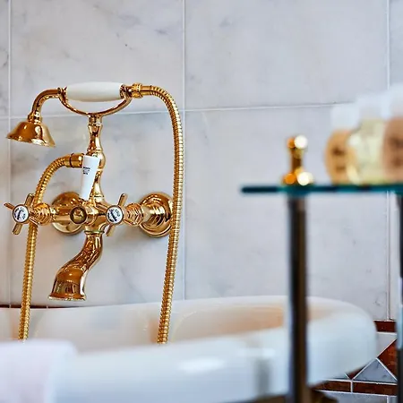 Bernsteinschloss Hotel 5*