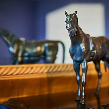 Bernsteinschloss Hotel Wendorf (Kuhlen-Wendorf)