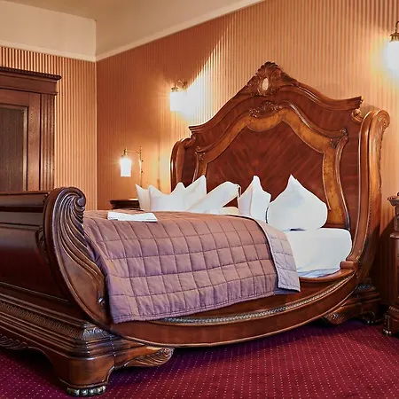 Bernsteinschloss 5* Wendorf (Kuhlen-Wendorf)