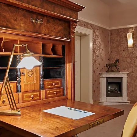 Bernsteinschloss 5* Wendorf (Kuhlen-Wendorf)