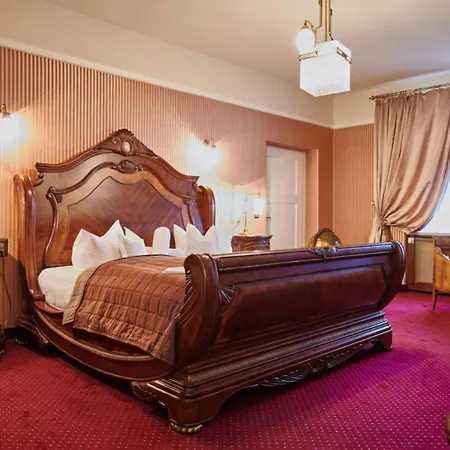 Bernsteinschloss Hotel