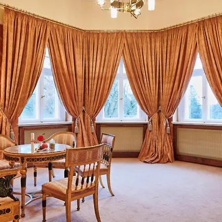 Hotel Bernsteinschloss 5*