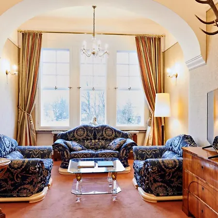 Hotel Bernsteinschloss Wendorf (Kuhlen-Wendorf)