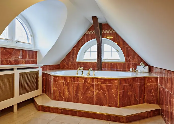 Hotel Bernsteinschloss Wendorf (Kuhlen-Wendorf)