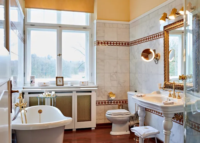 Bernsteinschloss 5* Wendorf (Kuhlen-Wendorf)